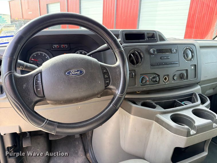 image for item ED5401 2014 Ford E150 van