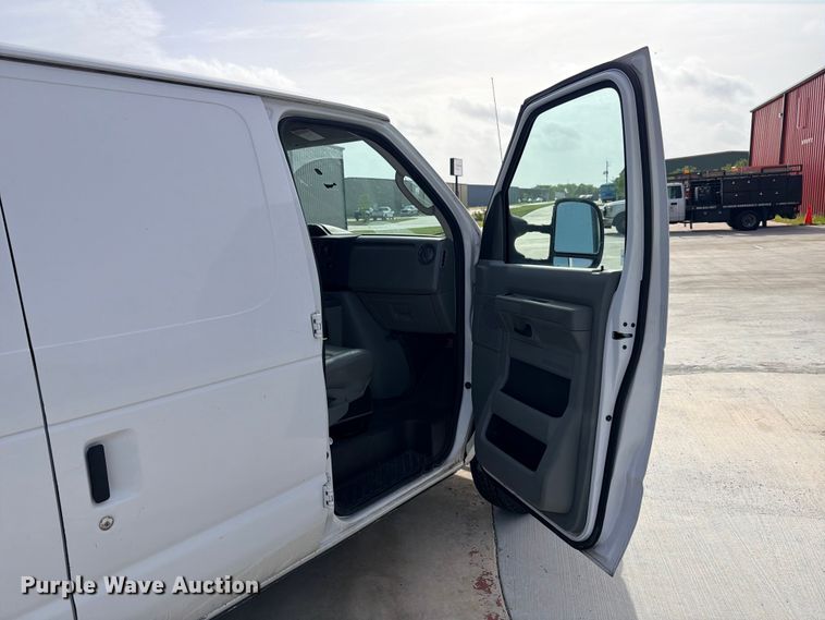 image for item ED5401 2014 Ford E150 van