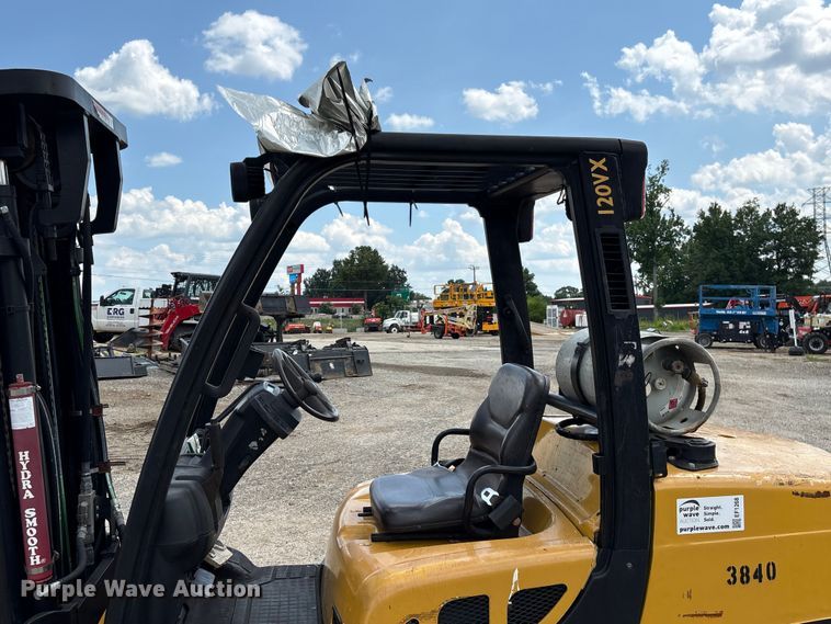 image for item EF1268 Yale CSS forklift