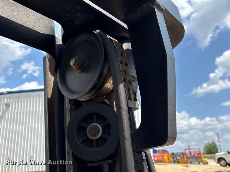 image for item EF1268 Yale CSS forklift
