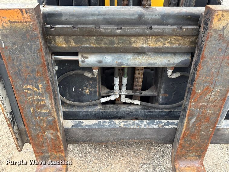 image for item EF1268 Yale CSS forklift