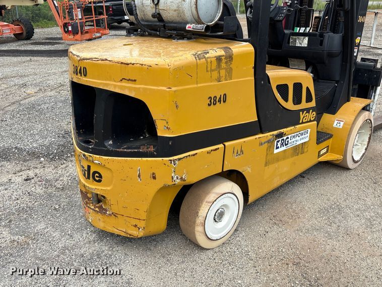 image for item EF1268 Yale CSS forklift