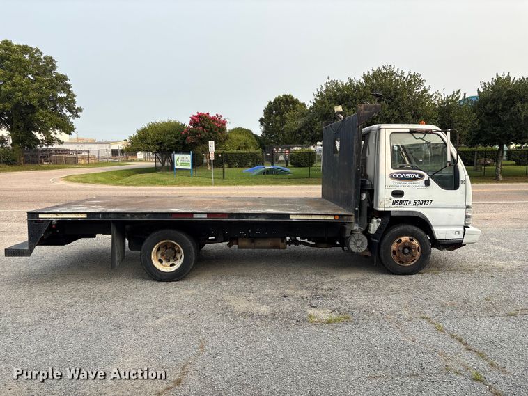 image for item EF1277 2006 Chevrolet W4500 flatbed truck