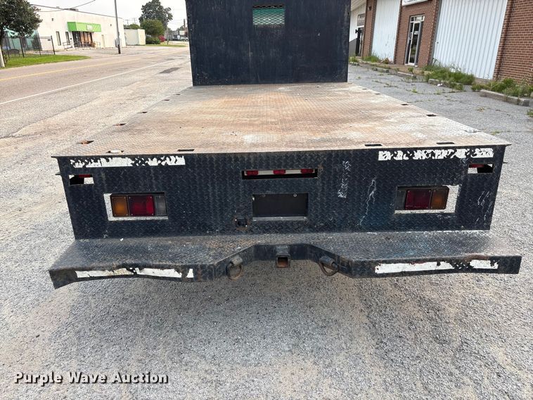image for item EF1277 2006 Chevrolet W4500 flatbed truck