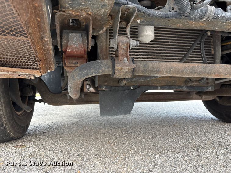 image for item EF1277 2006 Chevrolet W4500 flatbed truck
