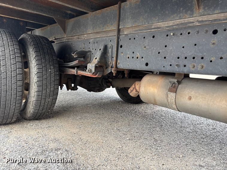 image for item EF1277 2006 Chevrolet W4500 flatbed truck
