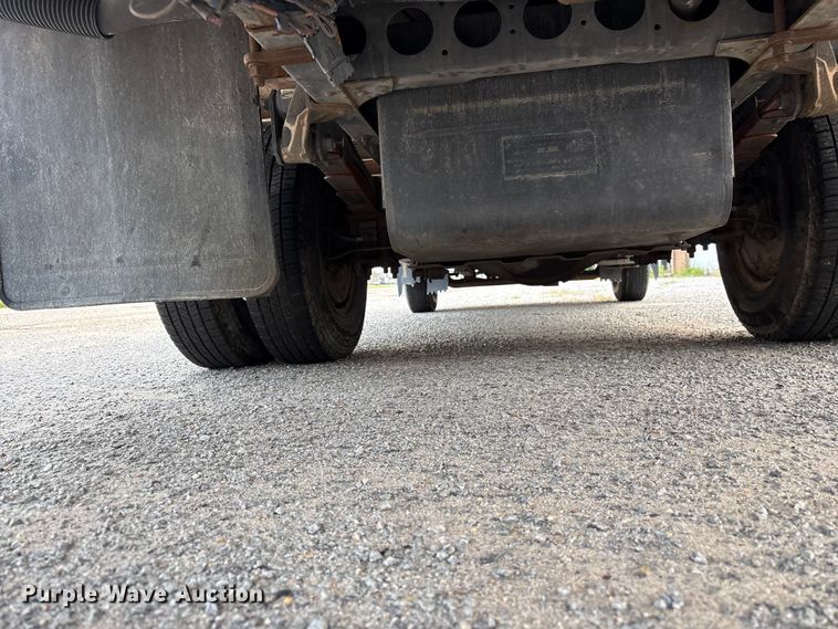 image for item EF1277 2006 Chevrolet W4500 flatbed truck