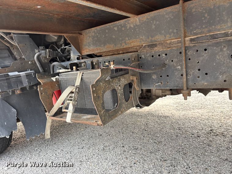 image for item EF1277 2006 Chevrolet W4500 flatbed truck