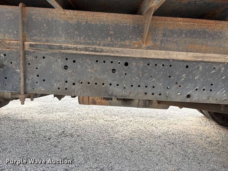 image for item EF1277 2006 Chevrolet W4500 flatbed truck