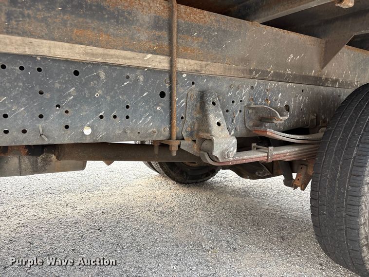 image for item EF1277 2006 Chevrolet W4500 flatbed truck