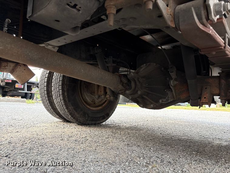 image for item EF1277 2006 Chevrolet W4500 flatbed truck