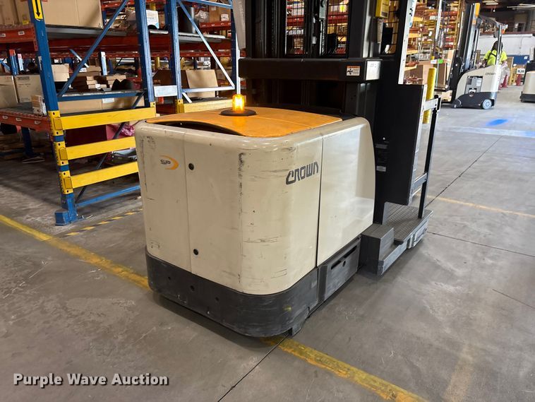 image for item EF1297 2017 Crown SP4050-30 order picker