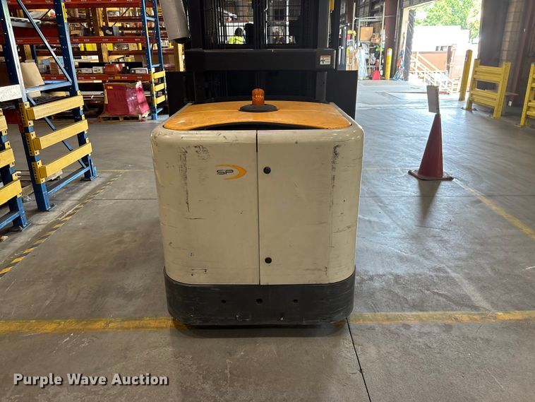 image for item EF1297 2017 Crown SP4050-30 order picker