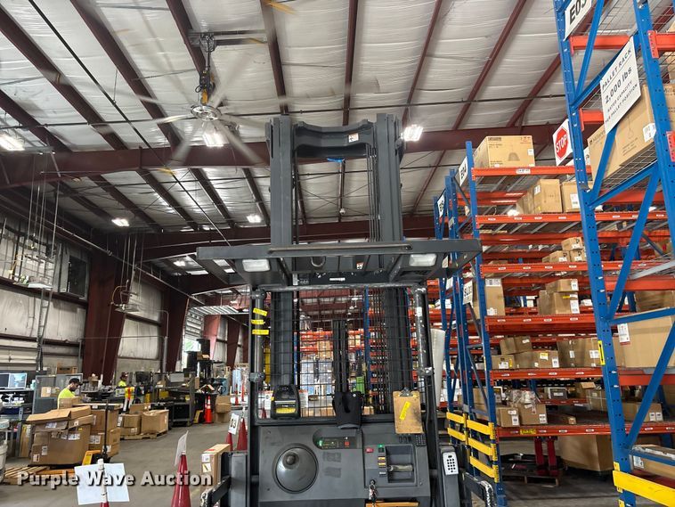 image for item EF1297 2017 Crown SP4050-30 order picker