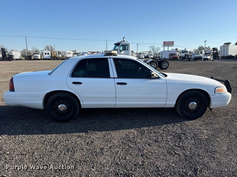 image for item EG8896 2009 Ford Crown Victoria Police Interceptor 