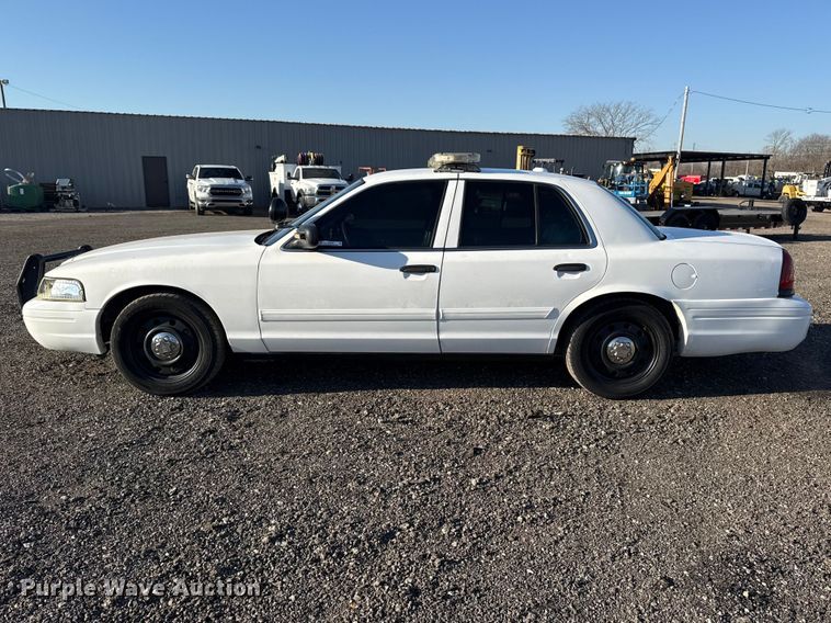 image for item EG8896 2009 Ford Crown Victoria Police Interceptor 