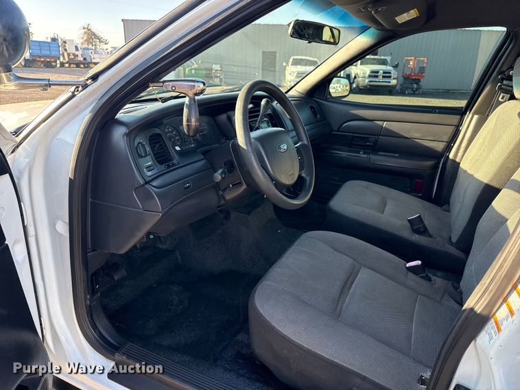 image for item EG8896 2009 Ford Crown Victoria Police Interceptor 
