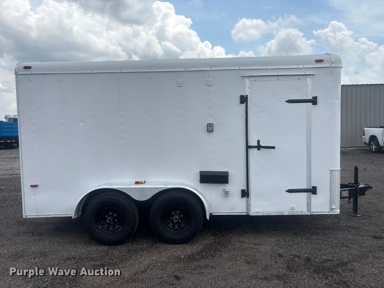 image for item EG9147 2001 TNT enclosed cargo trailer