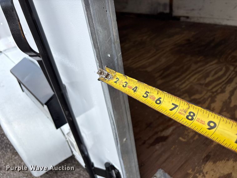 image for item EG9147 2001 TNT enclosed cargo trailer