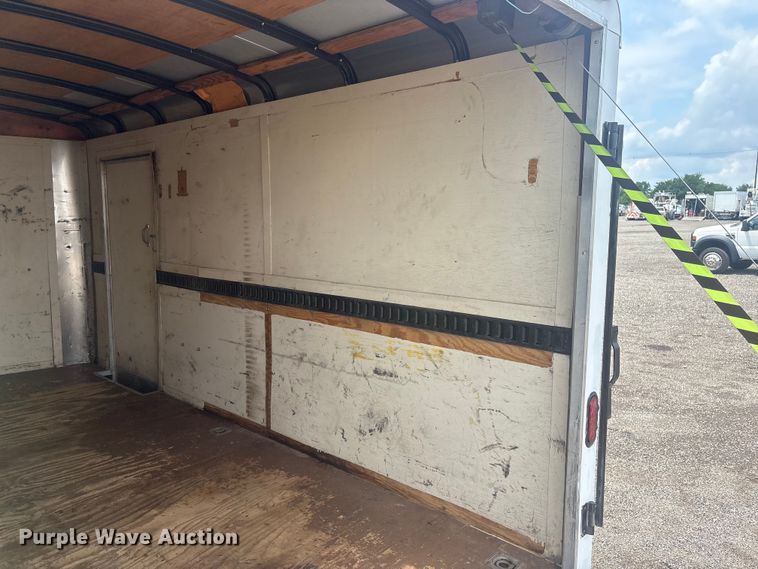 image for item EG9147 2001 TNT enclosed cargo trailer