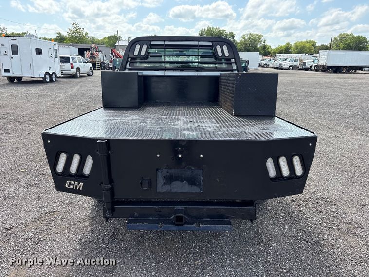 image for item EG9181 2021 Chevrolet Silverado 2500HD flatbed pickup truck