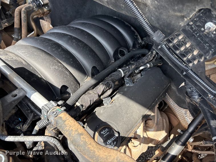 image for item EG9181 2021 Chevrolet Silverado 2500HD flatbed pickup truck