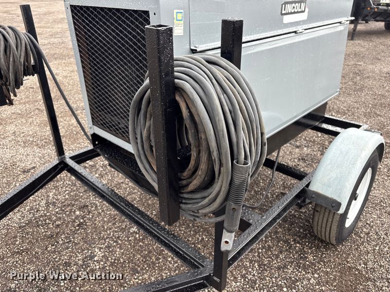 image for item EG9220 Lincoln Sheild-Arc SA-250 welder