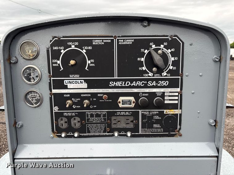 image for item EG9220 Lincoln Sheild-Arc SA-250 welder