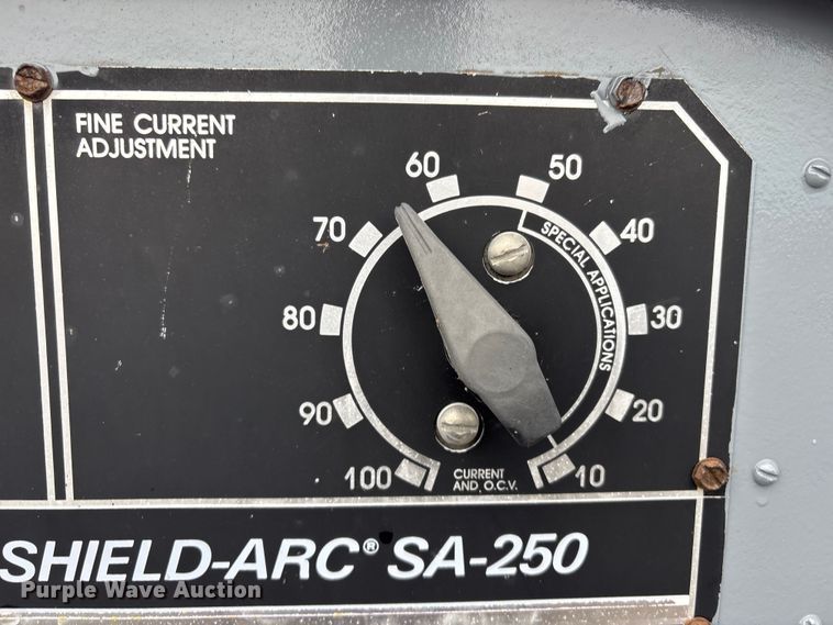image for item EG9220 Lincoln Sheild-Arc SA-250 welder