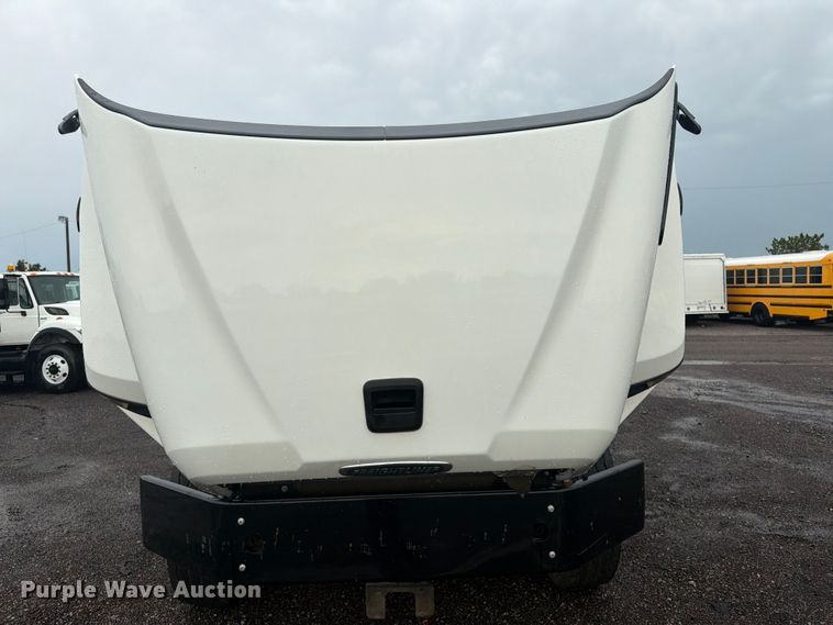 image for item EG9230 2013 Freightliner 114SD flatbed truck