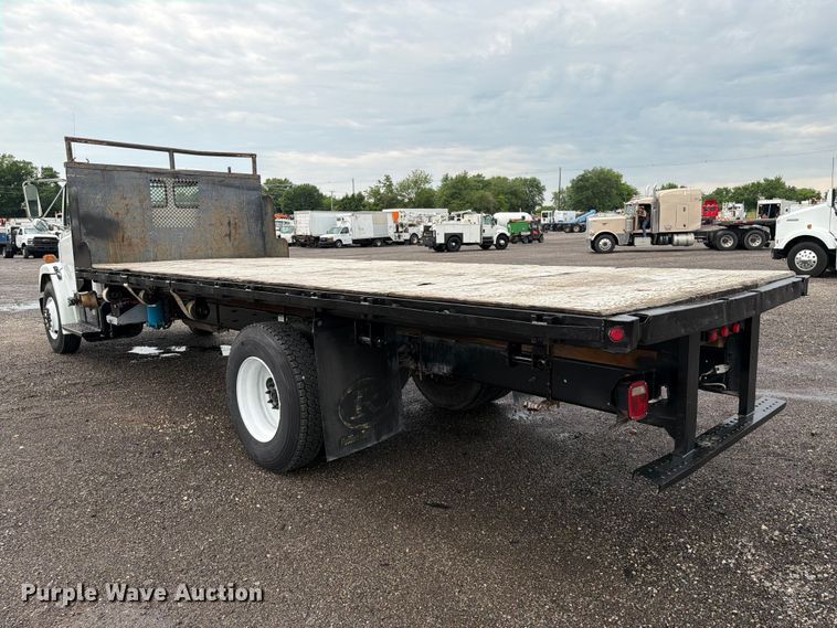 image for item EG9233 2000 Freightliner FL70 flatbed truck