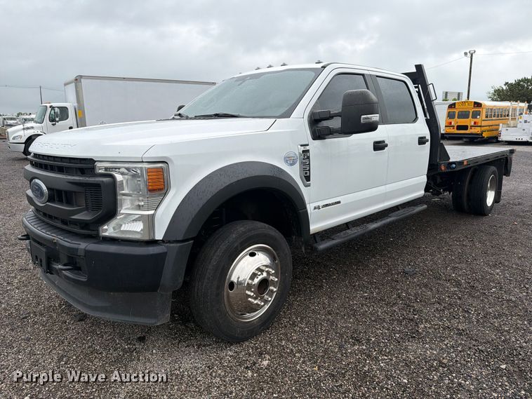 image for item EG9240 2022 Ford F550 Super Duty Crew Cab flatbed truck