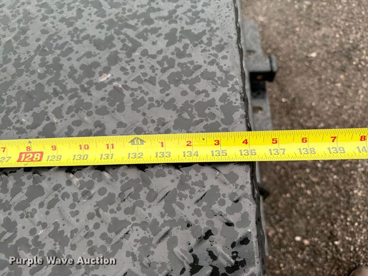 image for item EG9240 2022 Ford F550 Super Duty Crew Cab flatbed truck