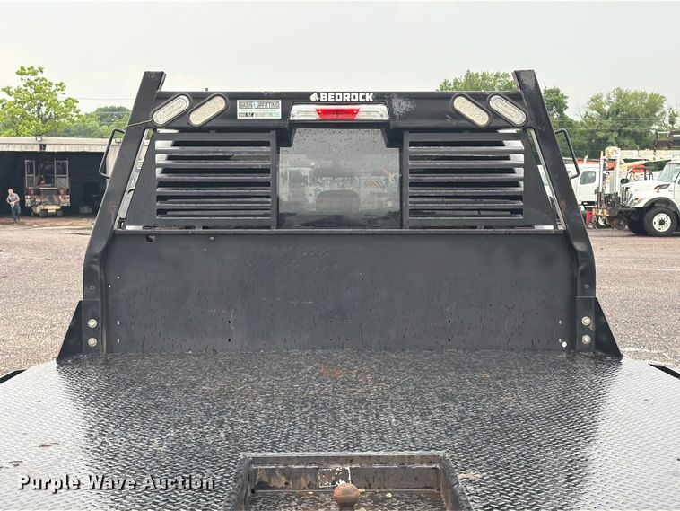 image for item EG9240 2022 Ford F550 Super Duty Crew Cab flatbed truck