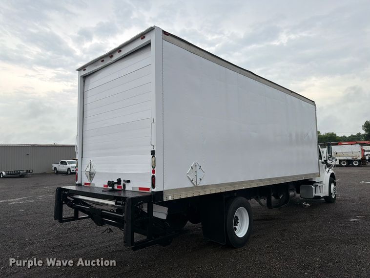 image for item EG9241 2005 Freightliner Business Class M2 box truck