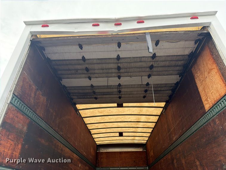 image for item EG9241 2005 Freightliner Business Class M2 box truck