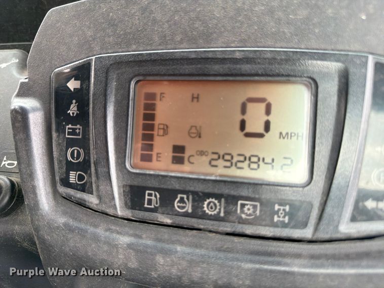 image for item EG9247 2014 Kubota RTV-X900 utility vehicle
