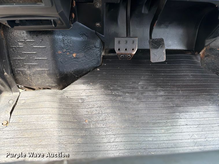 image for item EG9251 2011 Kubota RTV900 utility vehicle