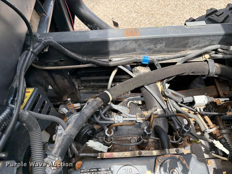 image for item EG9251 2011 Kubota RTV900 utility vehicle