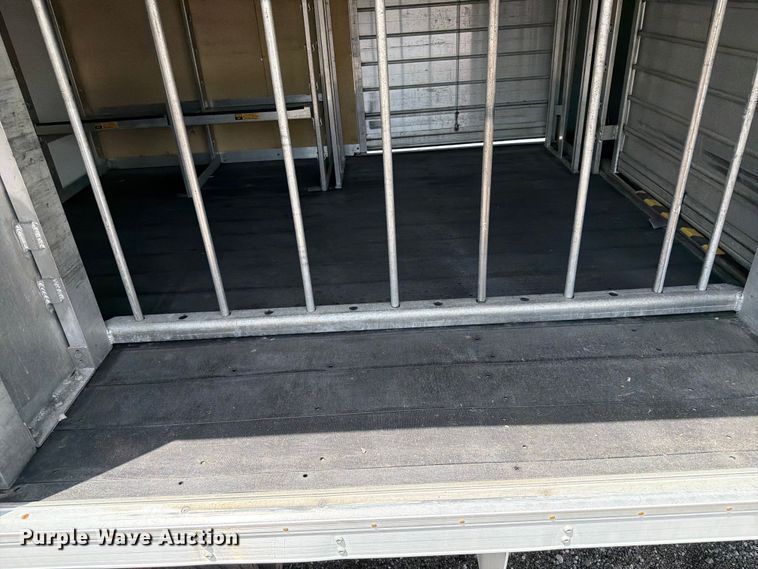 image for item EG9252 2015 Chevrolet Express 4500 refrigerated delivery truck