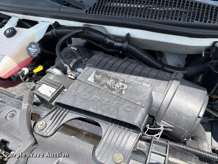 image for item EG9252 2015 Chevrolet Express 4500 refrigerated delivery truck