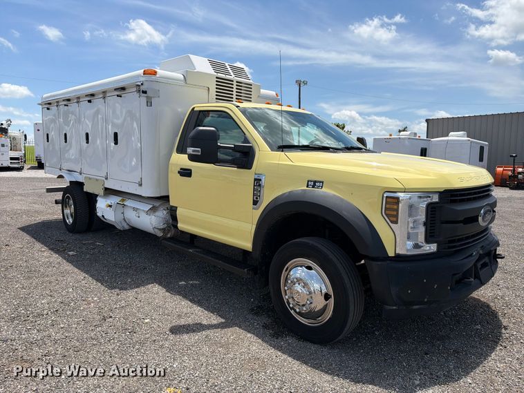 image for item EG9257 2019 Ford F550 Super Duty refrigerated delivery truck