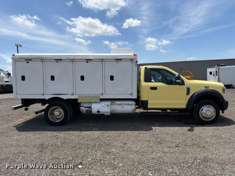 image for item EG9257 2019 Ford F550 Super Duty refrigerated delivery truck