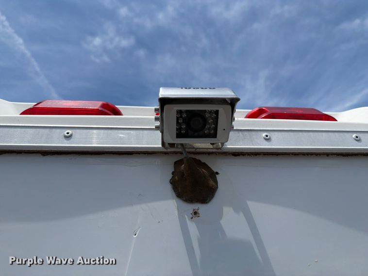 image for item EG9257 2019 Ford F550 Super Duty refrigerated delivery truck