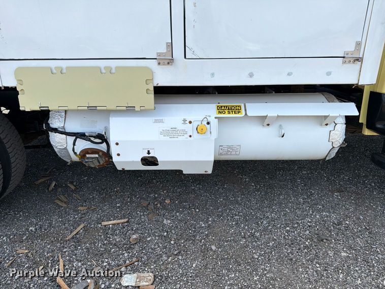image for item EG9257 2019 Ford F550 Super Duty refrigerated delivery truck