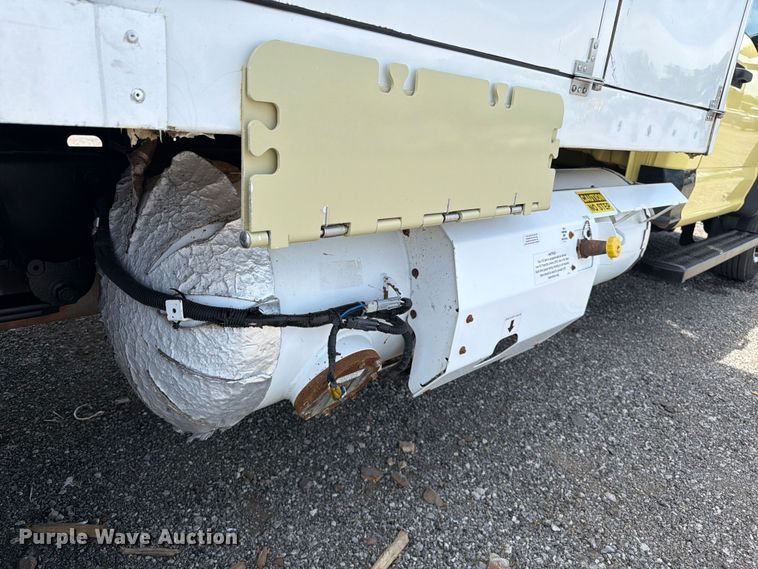 image for item EG9257 2019 Ford F550 Super Duty refrigerated delivery truck