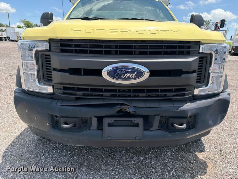 image for item EG9257 2019 Ford F550 Super Duty refrigerated delivery truck