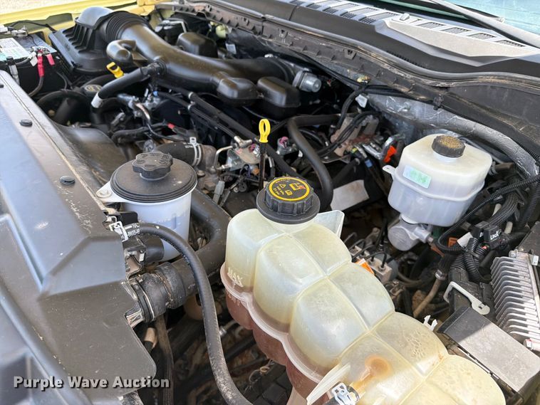 image for item EG9257 2019 Ford F550 Super Duty refrigerated delivery truck