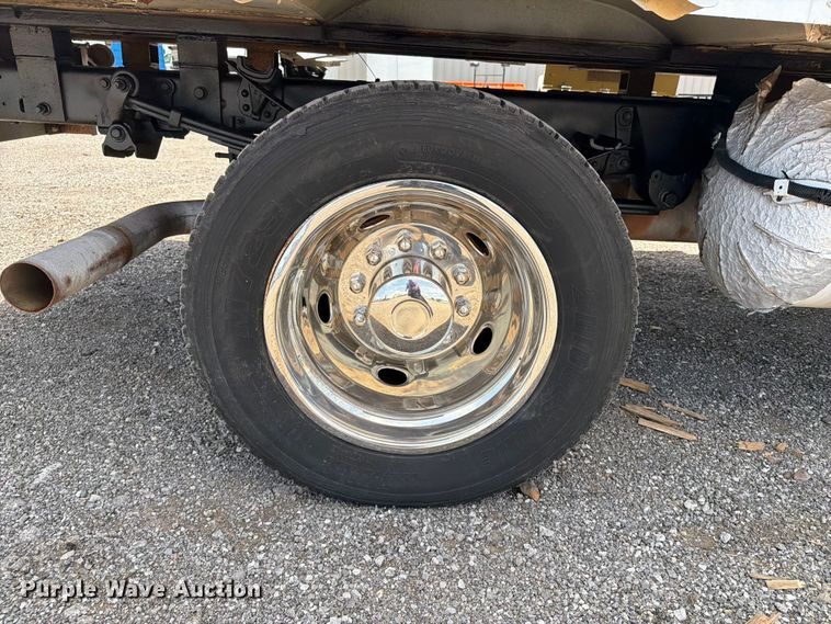 image for item EG9257 2019 Ford F550 Super Duty refrigerated delivery truck