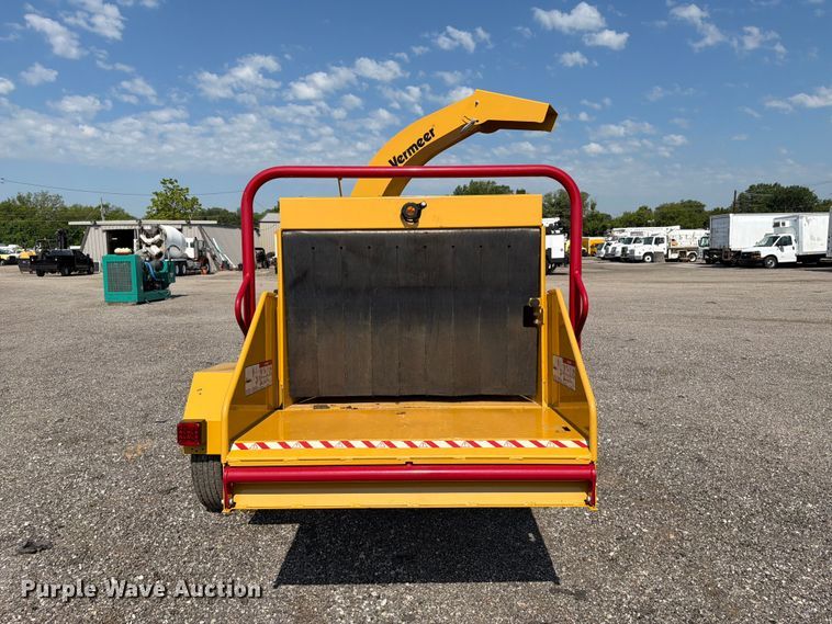 image for item EG9275 2022 Vermeer BC900XL wood chipper
